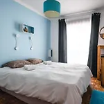 Sandycamps Surf House * Baleal