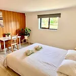 Sandycamps Surf House Baleal