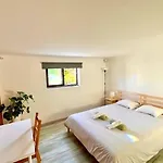 Casa de hóspedes Sandycamps Surf House