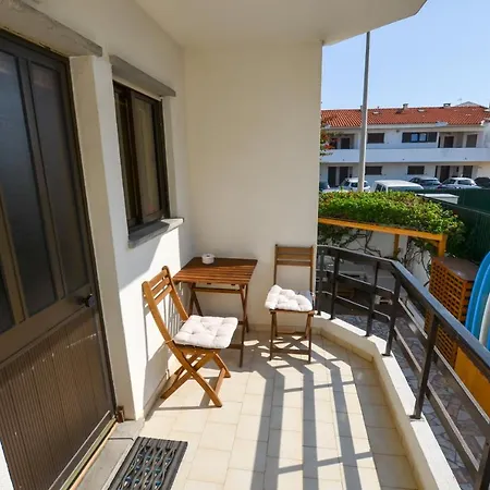 Sandycamps Surf House Affittacamere Baleal