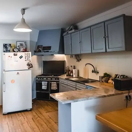 Sandycamps Surf House * Балеал