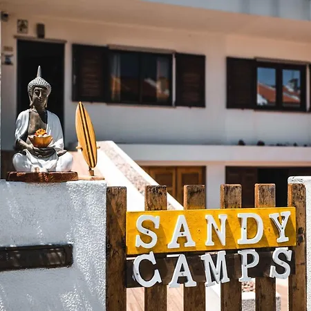 Sandycamps Surf House Балеал