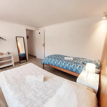 Гостевой дом Sandycamps Surf House