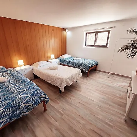 Гостевой дом Sandycamps Surf House Балеал