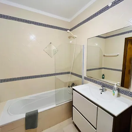 Sandycamps Surf House Гостевой дом Балеал