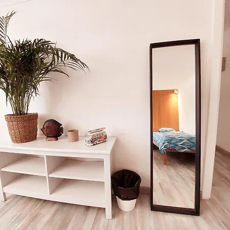 Гостевой дом Sandycamps Surf House Балеал