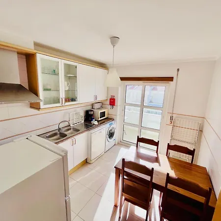 Гостевой дом Sandycamps Surf House